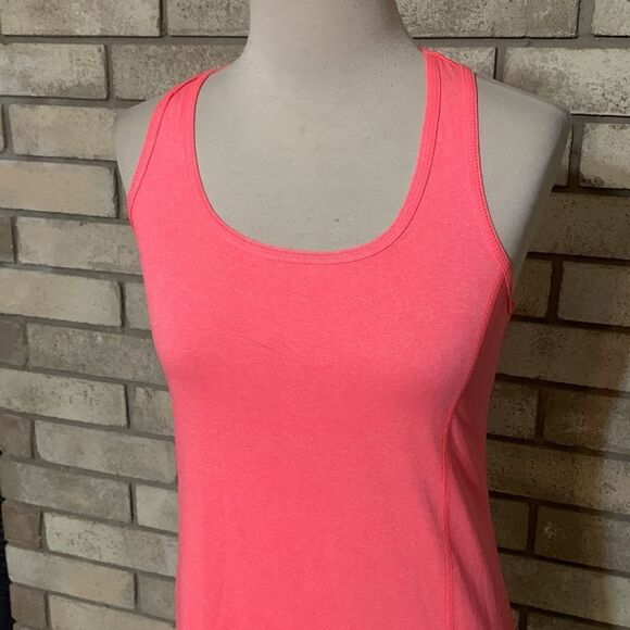 3for$20 tank top size xs - Picture 2 of 5
